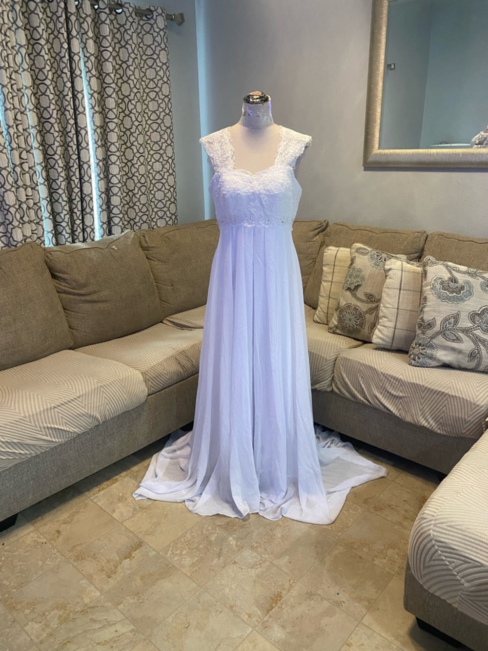 New Women 14 White empire-waist chiffon and lace cap-sleeve wedding gown